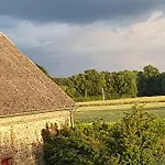 Oda ve Kahvaltı Au Petit Paradis Sainte-Gauburge-Sainte-Colombe