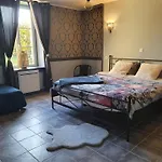 Au Petit Paradis Sainte-Gauburge-Sainte-Colombe