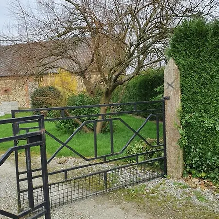 Au Petit Paradis 3* Sainte-Gauburge-Sainte-Colombe