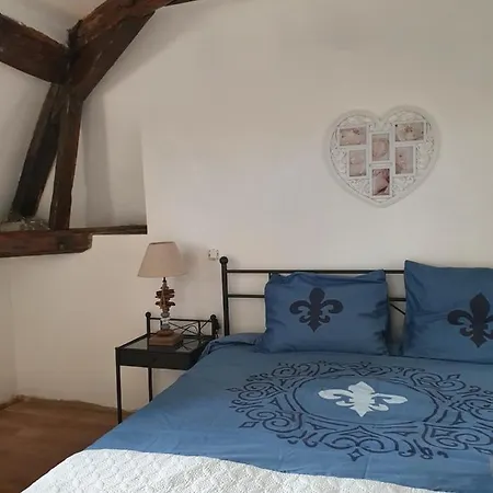 Au Petit Paradis 3* Sainte-Gauburge-Sainte-Colombe