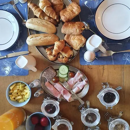 Couette-café Au Petit Paradis Sainte-Gauburge-Sainte-Colombe