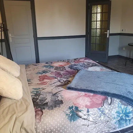 Bed & Breakfast Au Petit Paradis Sainte-Gauburge-Sainte-Colombe