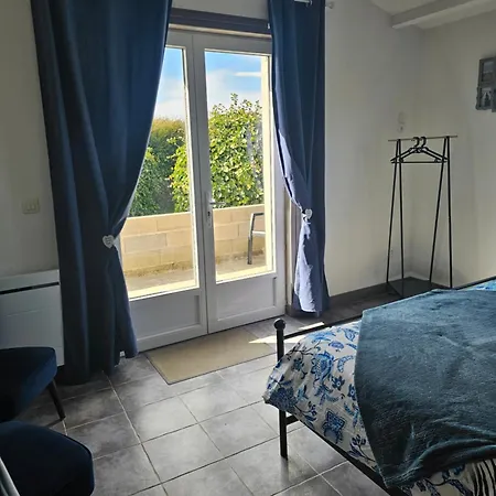 Panzió Au Petit Paradis Sainte-Gauburge-Sainte-Colombe