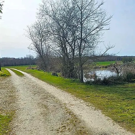 Au Petit Paradis
