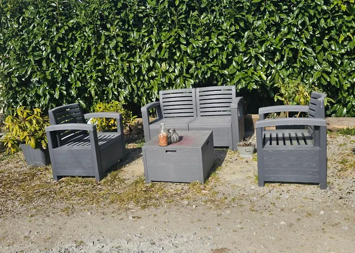 Au Petit Paradis Bed & Breakfast 3*